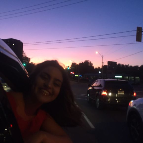 Meet your Posher, Hannah - Picture 1 of 1